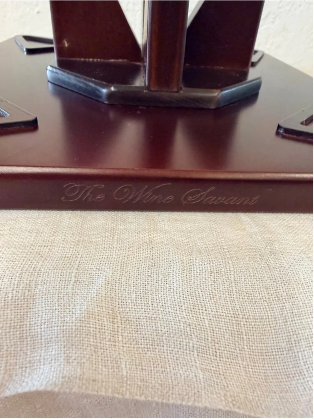 The Wine Savant Diamond Whiskey Decanter 4 Glasses Mahogany Wood Stand 750ml Set